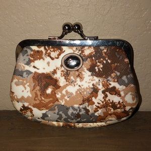 Coach kiss lock coin/change purse. NWOT